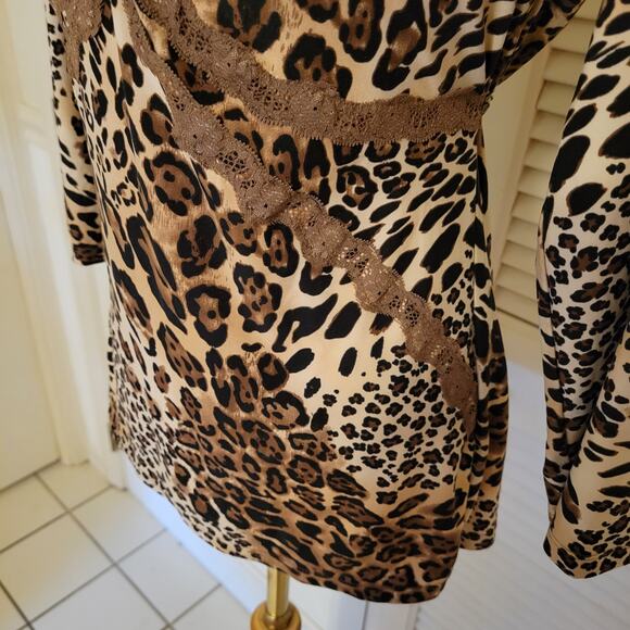 Ambrielle Small Y2K Leopard Print Lace Trim Deep V-Neck Tie Waist Top - Picture 4 of 6